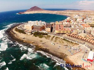Vista aérea de Playa del Cabezo en El Médano, Tenerife